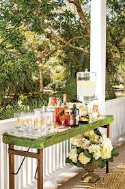 5 Tricks For Pulling Together A Last Minute Porch Party Cocktail Party Decor Porch Parties Outdoor Cocktail Party