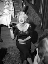 Pin By C S On Marilyn Monroe Marilyn Monroe Photos Marilyn Monroe Marilyn