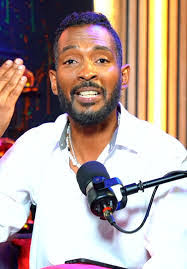 Fran Abel's Instagram, Twitter & Facebook