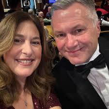 Hi We have a Central Park pedicab ride booked for Saturday Morning. The  weather forecast is saying rain. Do the pedicabs have cover and is it worth  still doing? Thanks for your