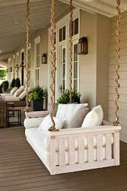 Balancoire Amusement Pour Toute La Famille Archzinefr Balancoire Balcony Garden Balcony Garden Apartme In 2020 Porch Swing Creative Home Decor Home Interior Design