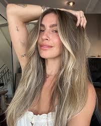 little self care hair day with my boo @ashleydawnhair thank you for my  sparkly hair, honey 💘