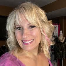 Where to find affordable stadium seat cushions with backs for a Red Rocks  concert in Colorado?