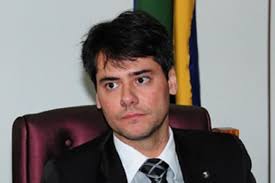 Filhos de policial morto em acidente vão receber pensão e indenização