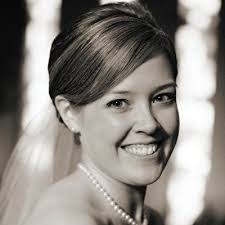 Anna Senn's Instagram, Twitter & Facebook