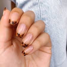 Scroll down to find the best new year's eve nail art inspiration from instagram's most talented artists. Tortoise Shell Nail Designs Tortoise Shell Nail Art Trend Instyle