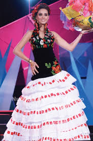 Jalisco has not only one of the most popular dances in mexico but it is a symbol of the mexican jalisco, as most of mexico states, uses different attires for its dance. Traditional Mexican Dress