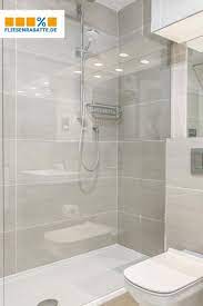 Denn auch ein kleines bad kann ganz groß rauskommen. Kleines Bad Schlicht Aber Modern Badezimmer Wandfliesen Fliesen Feinsteinzeug
