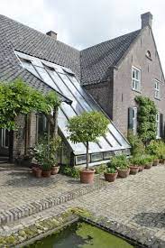 Solar innovations ® 's classic conservatories are custom designed unlike any other with elegant lines and superior detail. Mit Haveliv Home Greenhouse House Exterior Greenhouse