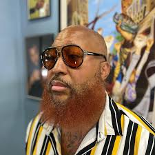 I would like to publicly Thank my favorite Doctor and Friend Dr. Prenik  James (Family) @fruitofthespiritsalons for the Referral. When  @thebeardhuntress calls just know you have to perform at your very best.