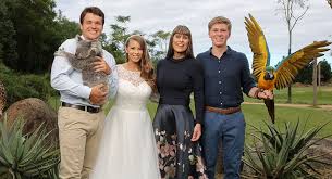 The tv star, who is the daughter of late wildlife expert steve irwin. Tv Guide Animal Planet Moves Bindi Irwin Wedding To May 23