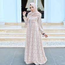 14 januari 2019 berbagai model gamis brokat gemuk akan kami sajikan untuk. 30 Model Kebaya Untuk Orang Gemuk Agar Terlihat Langsing Bergaya