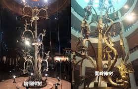 金杖的主人又是谁？ 【文物档案】 金杖 文物级别： 国家一级文物，禁止出国（境）展览文物 年代：商代 出土时间：1986年出土于三星堆祭祀坑，现馆藏于三星堆博物馆 本报记者吴晓铃 金杖图案指向鱼凫王？ 1986年7月，三星堆祭祀坑发掘第10天晚上。 ä¸‰æ˜Ÿå †å‡ºåœŸä¸‰åƒå¹´é»„é‡'æƒæ–é¢å…· æ²¡æœ‰é‡'çŸ¿çš„å¤ä»£ é»„é‡'æ¥è‡ªä½•æ–¹ é¾™é—¨