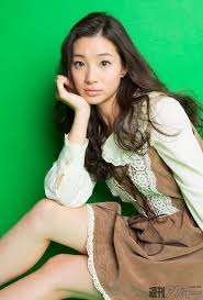 足立 梨花 rika adachi 足立梨花 女性 スタイル