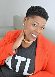 Fiercely Speaking: A Step-by-Step Guide for Ordinary Women Who Are Ready to  Awaken Their Extraordinary Voice: Lowray Upchurch, Audra: 9781732300330:  Amazon.com: Books