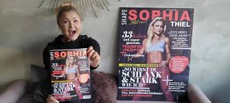 Doch als sie ihren fans zum neuen jahr mit einem aktuellen bild im abendkleid die besten wünsche dünner start ins neue jahr: Sophia Thiel Im Bauer Media Blog Uber Ihr Neues Magazin