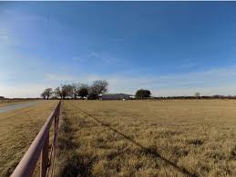 Charming 3 bedroom, 2 bathroom...