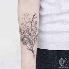 Flower Bouquet Tattoo By Poonkaros Flowertattoodesigns Bouquet Tattoo Flower Bouquet Tattoo Flower Tattoo Designs
