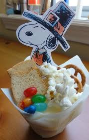 Charlie Brown Thanksgiving Cupcakes Justjenn Recipes Charlie Brown Thanksgiving Thanksgiving Cupcakes Thanksgiving Fun