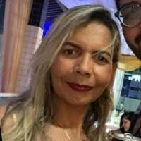 Clara Giles's Instagram, Twitter & Facebook