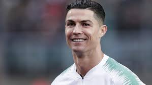 Cristiano ronaldo helped juventus to win the 8th serie a in a row. This Is How Cristiano Ronaldo Feels After Receiving The Trophy For Best Player In Serie A World Today News