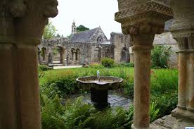Daoulas Et L Abbaye De Daoulas En Finistere Bretagne Photo Bretagne Finistere