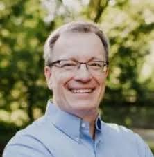 Eric Lund's Instagram, Twitter & Facebook