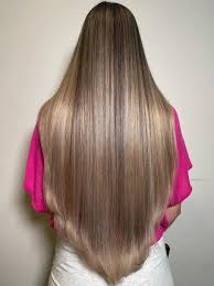 It's a great alternative to someone who doesn't necessarily want layers but needs a little something to give it life. 30 Chic V Cut Hair Ideas You Need To See Before You Hit The Salon