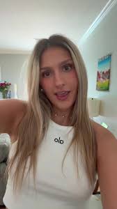 GNO🪩🥂📸 @Abigail🏄‍♀️🌟🐬👙