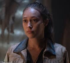 She has portrayed the characters commander (heda) lexa on the cw science fiction television series the 100. Fear The Walking Dead Alicia Clark Escapes Deranged Survivor As She Boldly Takes Charge Of Dakota Daily Mail Online