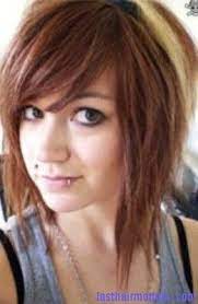 Model rambut wanita berikut ini bisa kamu dijadikan referensi ketika ke salon. Gaya Rambut Emo Pendek Wanita Gaya Rambut Pendek 2021