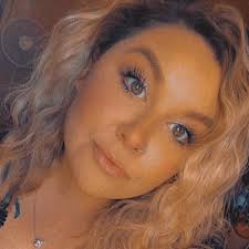 Emily Kerr (@emilykerr515)