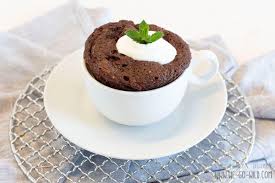 2 Minuten Protein Tassenkuchen Aus Der Mikrowelle We Go Wild Rezept Tassen Kuchen Tassenkuchen Kuchen