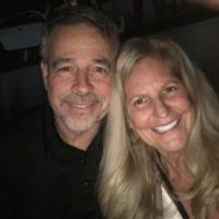 Lori Householder's Instagram, Twitter & Facebook