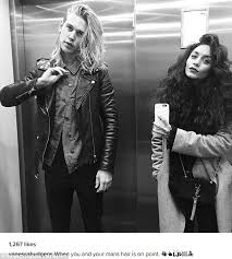 Vanessa Hudgens And Her Beau Show Off Their Envy Worthy Tresses Vanessa Hudgens And Austin Butler Vanessa And Austin Vanessa Hudgens Style