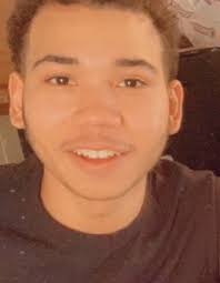 Robert Bigham's Instagram, Twitter & Facebook