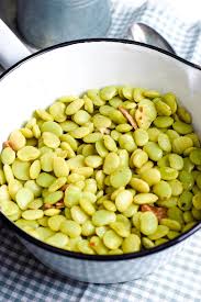 Place the beans into a large saucepan with enough water to cover the beans by an inch or two. Southern Style Baby Lima Beans Soulfully Made