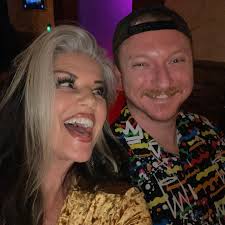 About Last Night… Another fun night in the books, thanks to @aballincomedy  and @redlightpalmbeach It was another RED HOT 🔥 night of comedy and the  comedians did not disappoint! #aboutlastnight #redlightpb #standupcomedy #