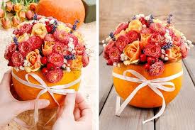 Herbstliche Tischdeko Selber Machen Anleitung Fur Kurbis Deko Mit Blumen Herbstliche Tischdeko Kurbis Deko Kurbisdekorationen