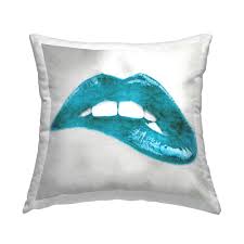 Stupell Biting Lip Blue Lipstick Makeup Printed Throw Pillow Design by  Sarah McGuire - Bed Bath & Beyond - 37667910