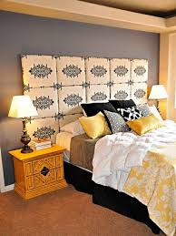 Testata letto fai da te con cuscini se desiderate creare una testiera per il letto dal gusto elegante e raffinato potrete scegliere di crearne una con dei cuscini. Testiere Letto Originali Foto Design Mag