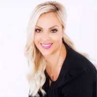 Sarah Burrell's Instagram, Twitter & Facebook