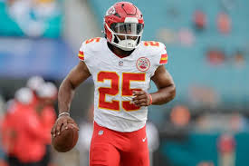 Chiefs RB Clyde Edwards-Helaire to miss 4 games, placed on non-football illness list - Yahoo Sports