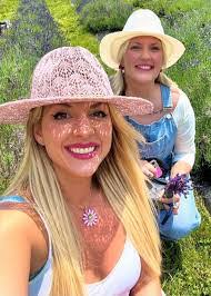 Jill Spain's Instagram, Twitter & Facebook