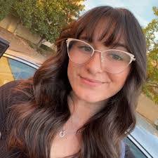 Krista Leone's Instagram, Twitter & Facebook