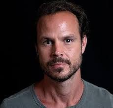 Steven Brack's Instagram, Twitter & Facebook