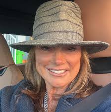 Red Tamales ,Ranch Hand Chip Steak , and Lucca Raviolis where my go to  foods as a latch key kid in the 60s