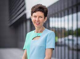 May 22, 2019 · ownership owned by bet365 group, the online gambling company controlled by denise coates, daughter of chairman, peter, and family. Bet365 Boss Is Paid Almost 500m In One Of The Largest Ever Paydays For A Ftse 100 Ceo