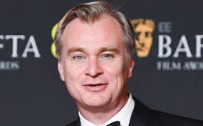 The Outfit Review: A Riveting Mobster Mystery, With a Brilliant Mark  Rylance Performance