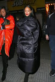 Epingle Sur Rihanna